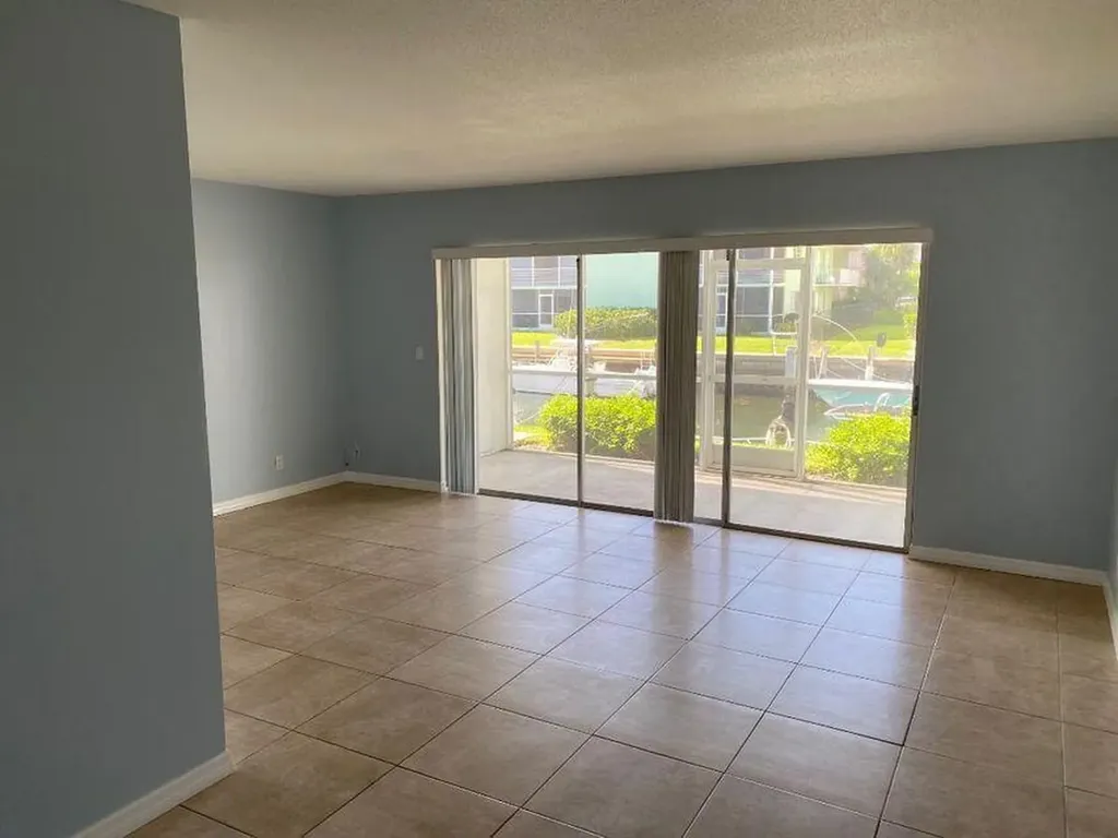 120 Wettaw Lane North Palm Beach FL 33408