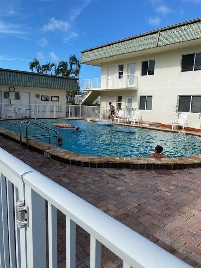 120 Wettaw Lane North Palm Beach FL 33408