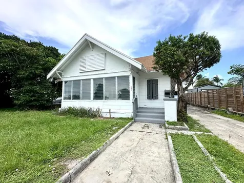 523 Valley Forge Road West Palm Beach FL 33405