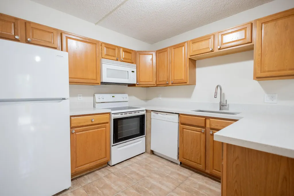 317 Woodland Road Palm Springs FL 33461