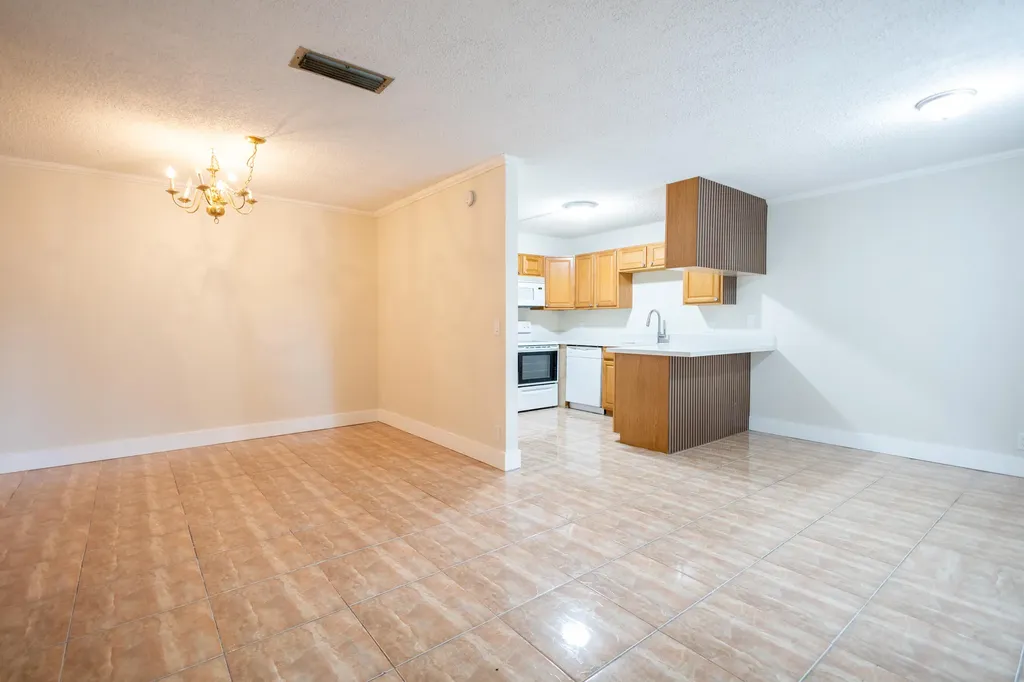 317 Woodland Road Palm Springs FL 33461