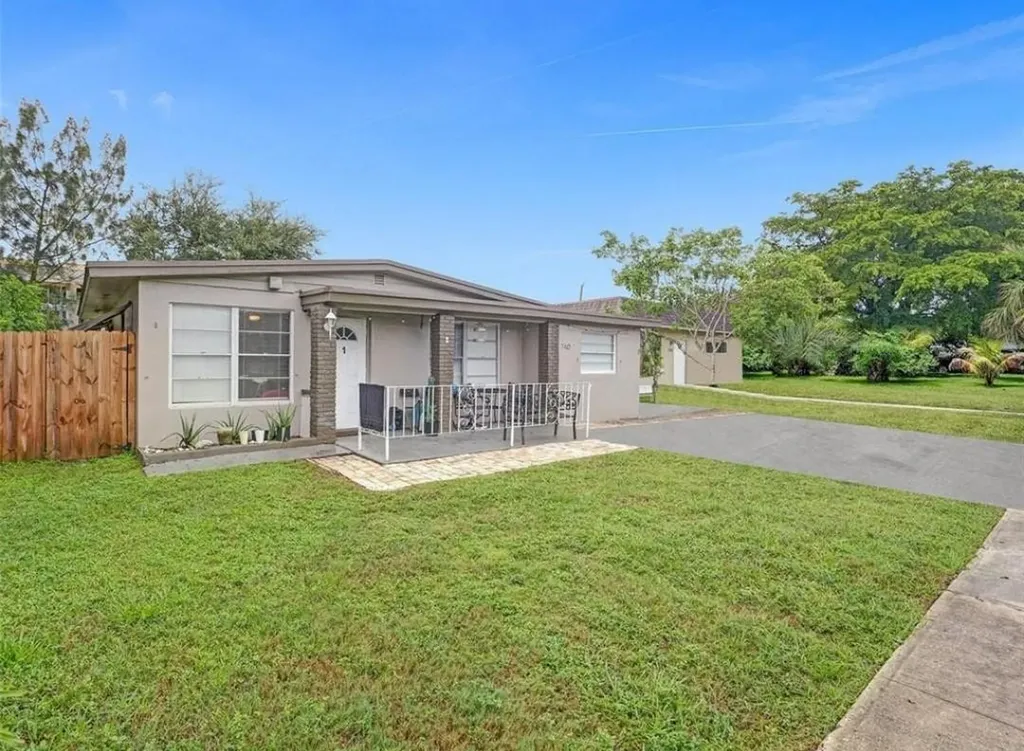 740 SW 10th Street Pompano Beach FL 33060