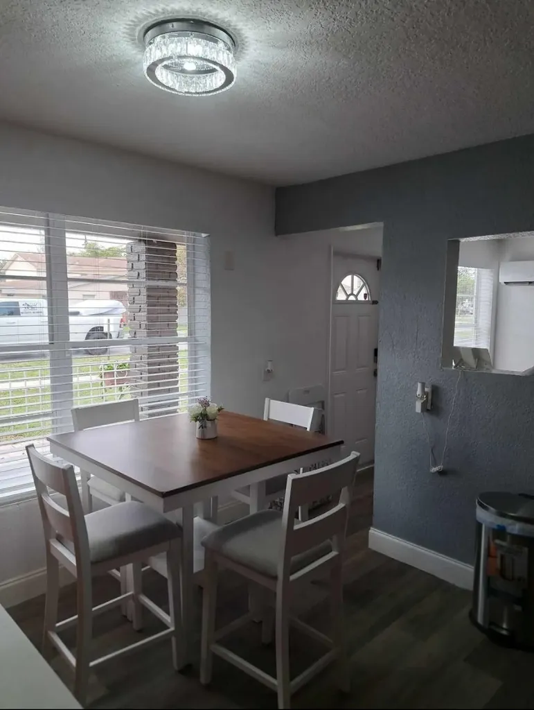 740 SW 10th Street Pompano Beach FL 33060