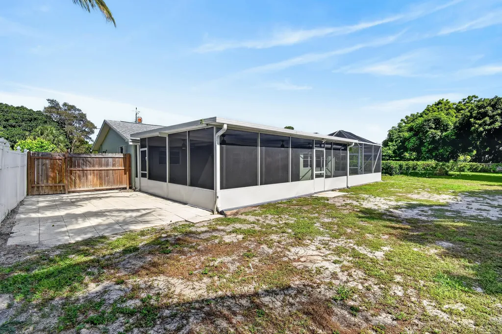 1317 Willow Road West Palm Beach FL 33406