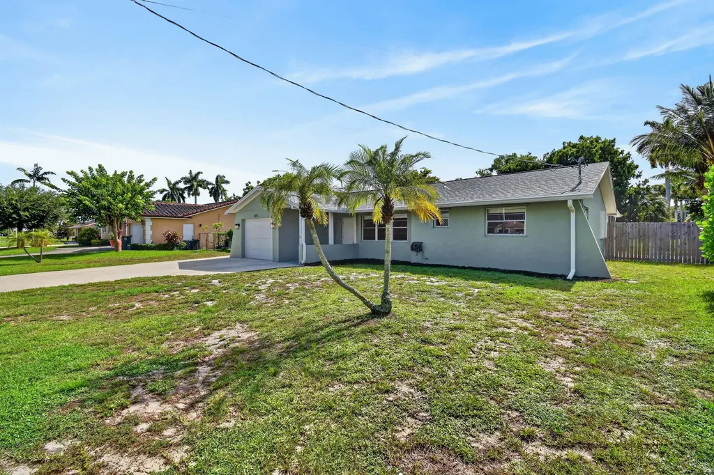 1317 Willow Road West Palm Beach FL 33406