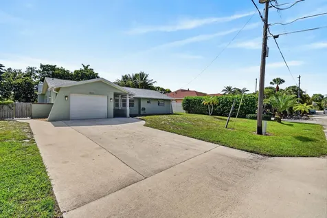 1317 Willow Road West Palm Beach FL 33406