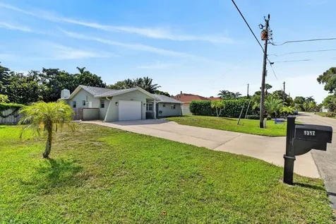 1317 Willow Road West Palm Beach FL 33406