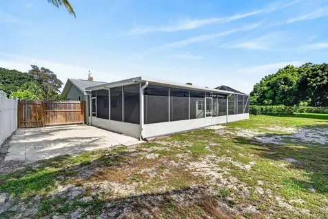 1317 Willow Road West Palm Beach FL 33406
