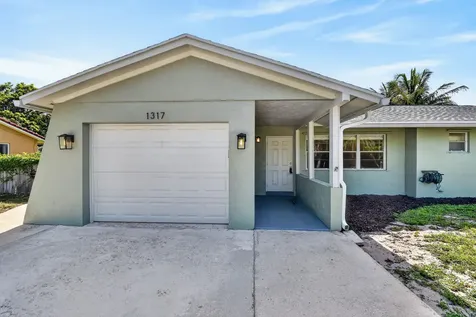 1317 Willow Road West Palm Beach FL 33406