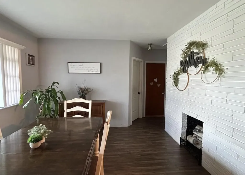7000 SW 11th Street Pembroke Pines FL 33023
