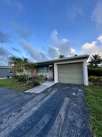 7000 SW 11th Street Pembroke Pines FL 33023