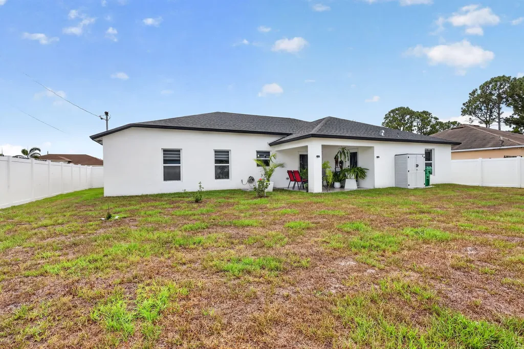 3910 SW Laffite Street Port St Lucie FL 34953
