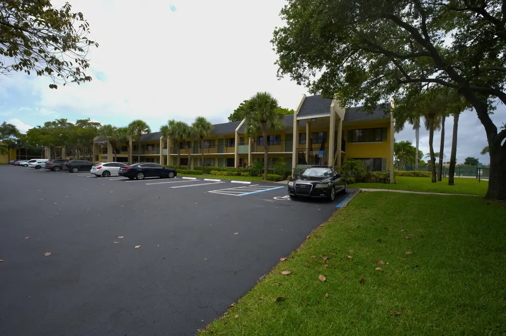 1617 Meadows Circle W Boynton Beach FL 33436