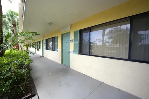 1617 Meadows Circle W Boynton Beach FL 33436