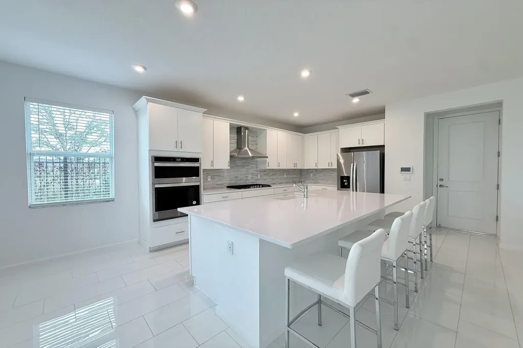 10710 SW Hensley Street Port St Lucie FL 34987