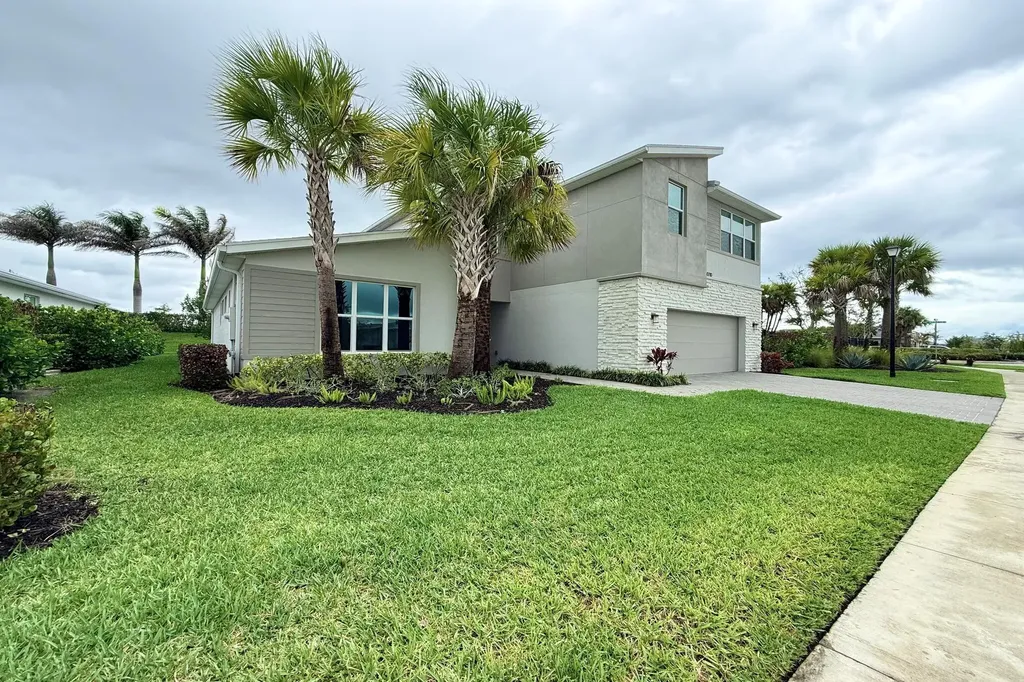 10710 SW Hensley Street Port St Lucie FL 34987