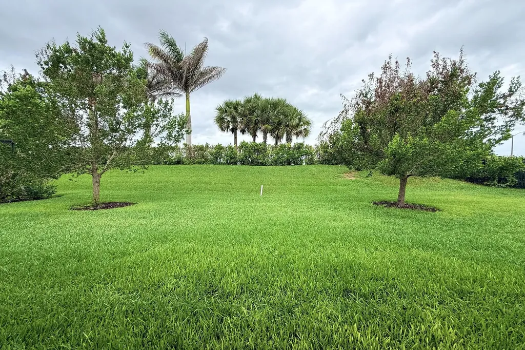 10710 SW Hensley Street Port St Lucie FL 34987