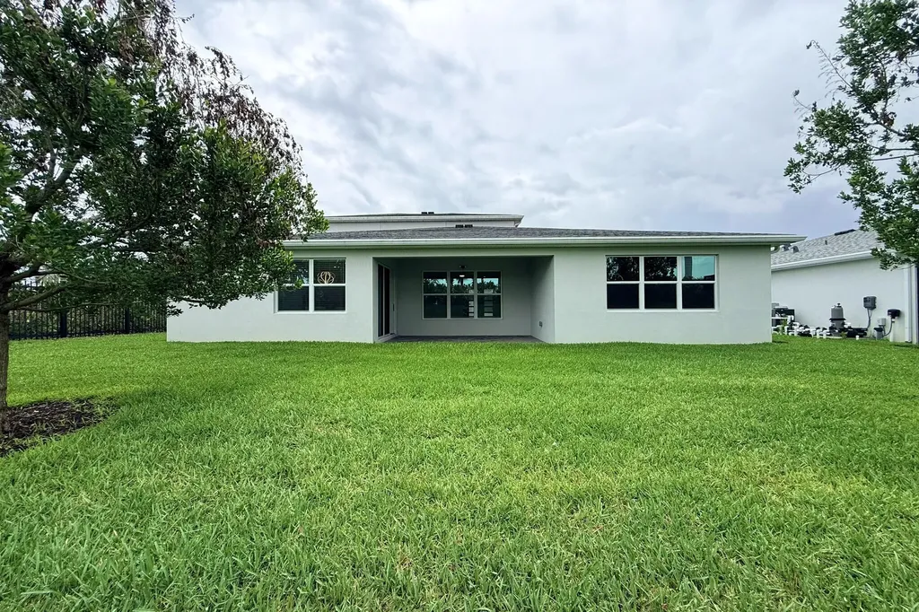 10710 SW Hensley Street Port St Lucie FL 34987
