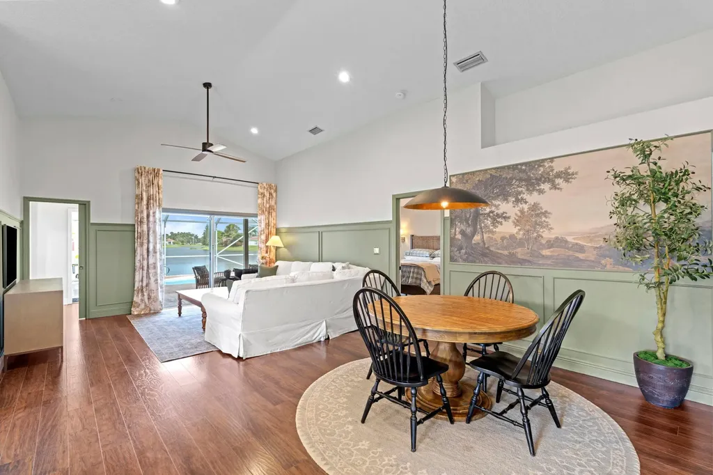 182 Saratoga Boulevard E Royal Palm Beach FL 33411
