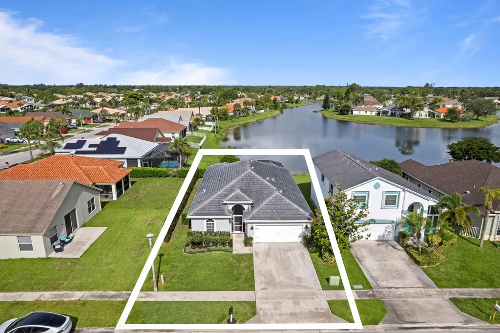 182 Saratoga Boulevard E Royal Palm Beach FL 33411