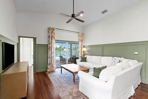 182 Saratoga Boulevard E Royal Palm Beach FL 33411