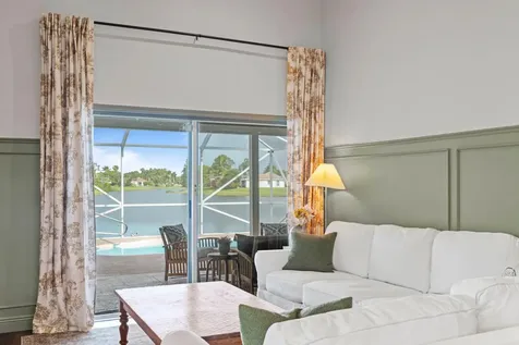 182 Saratoga Boulevard E Royal Palm Beach FL 33411