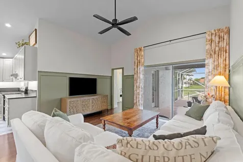 182 Saratoga Boulevard E Royal Palm Beach FL 33411
