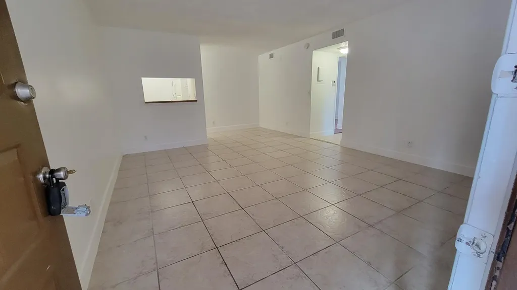 3712 N University Drive Coral Springs FL 33065