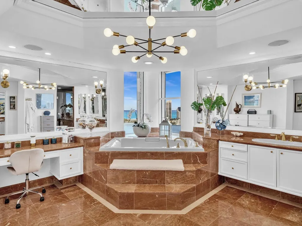 7000 Island Boulevard Aventura FL 33160