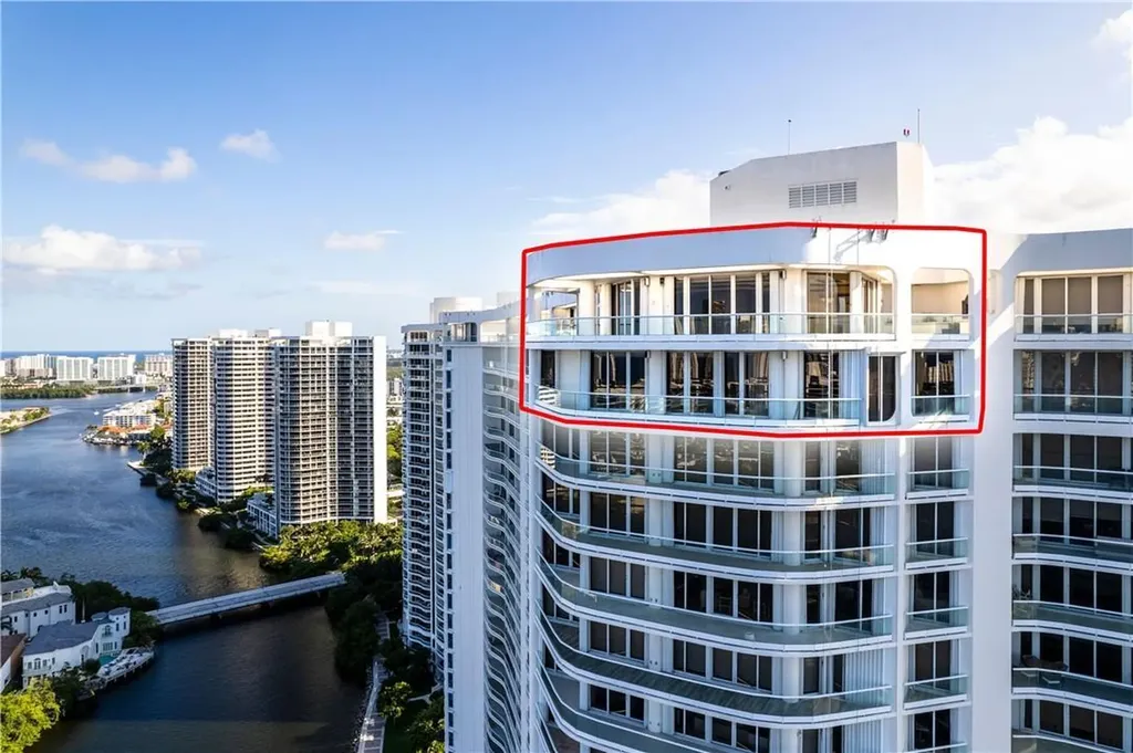 7000 Island Boulevard Aventura FL 33160