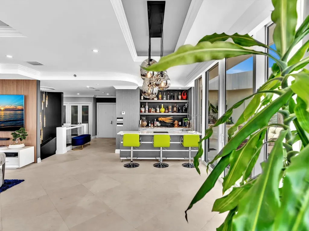 7000 Island Boulevard Aventura FL 33160