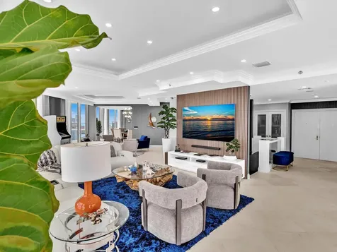 7000 Island Boulevard Aventura FL 33160