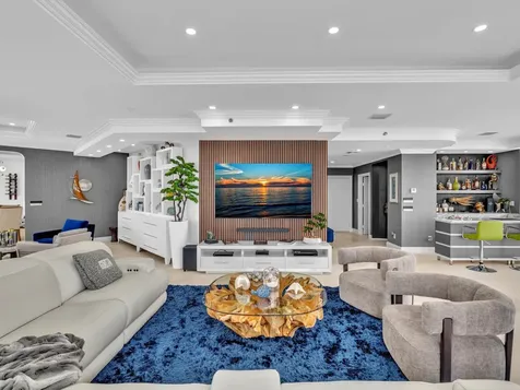 7000 Island Boulevard Aventura FL 33160