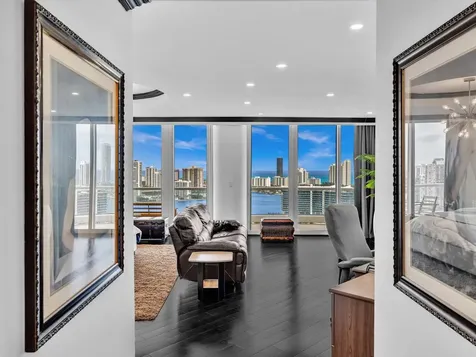 7000 Island Boulevard Aventura FL 33160