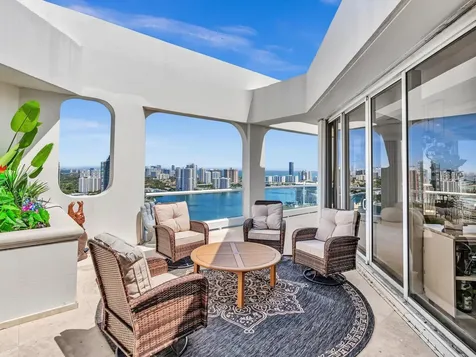 7000 Island Boulevard Aventura FL 33160