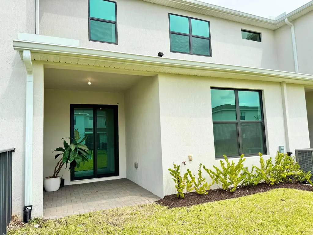 14122 SW Thorens Drive Port St Lucie FL 34987