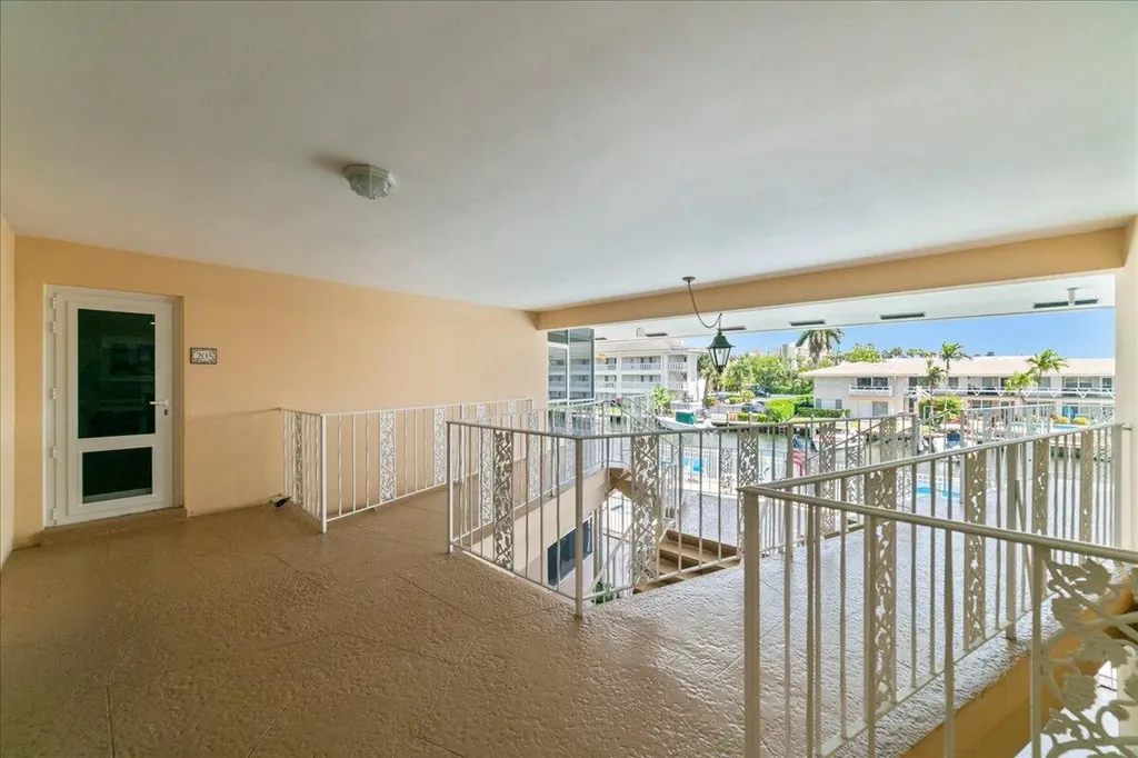2864 NE 33rd Court Fort Lauderdale FL 33306