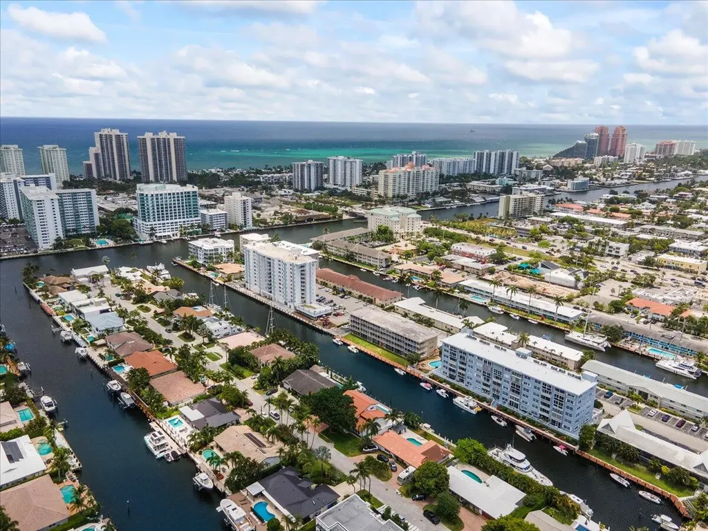 2864 NE 33rd Court Fort Lauderdale FL 33306