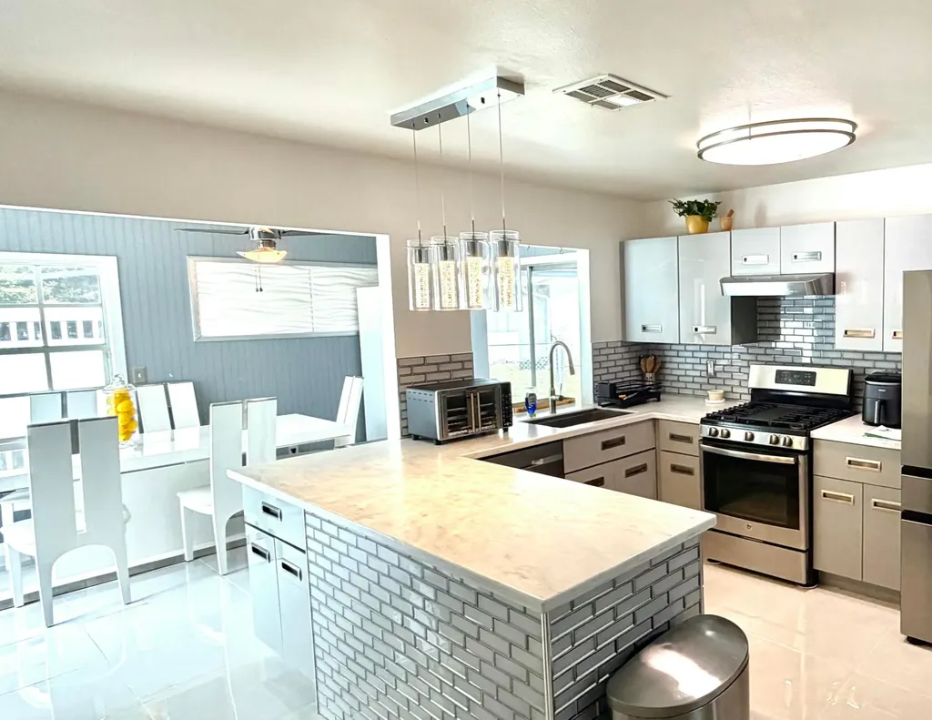 799 NW Jorgensen Road Port St Lucie FL 34983
