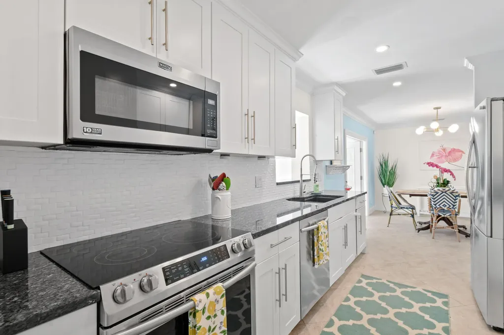 13074 23rd Avenue N Palm Beach Gardens FL 33410