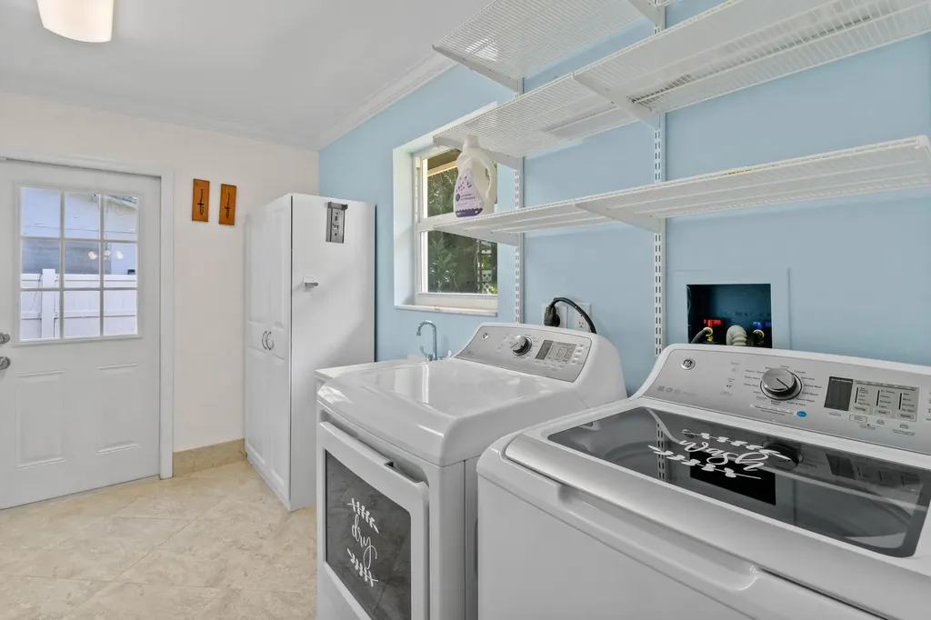 13074 23rd Avenue N Palm Beach Gardens FL 33410