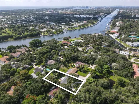 13074 23rd Avenue N Palm Beach Gardens FL 33410
