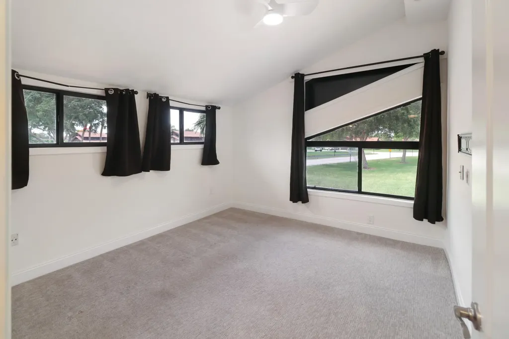 9713 Boca Gardens Parkway Boca Raton FL 33496