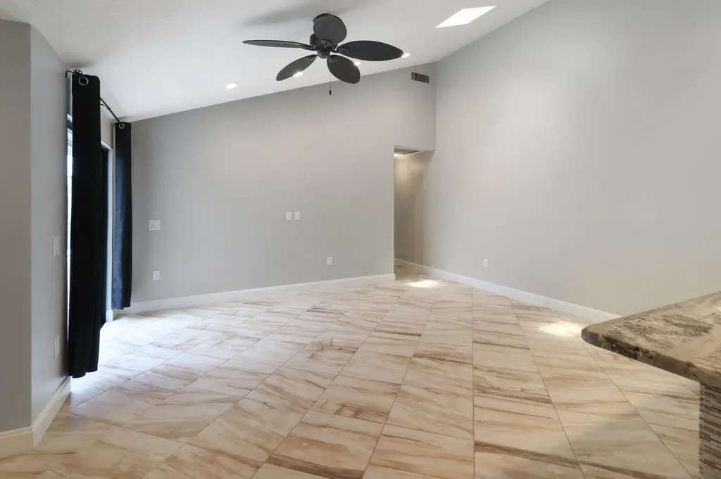 9713 Boca Gardens Parkway Boca Raton FL 33496