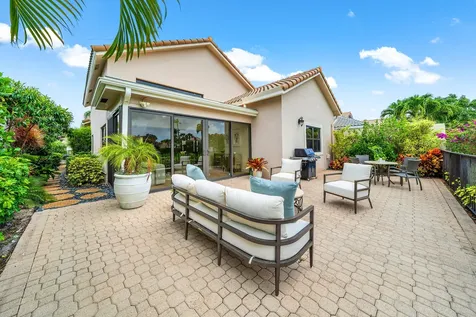 17460 Via Boca Raton FL 33496