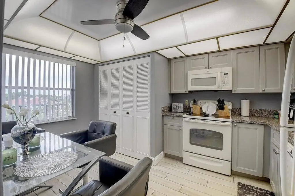 14723 Cumberland Drive Delray Beach FL 33446