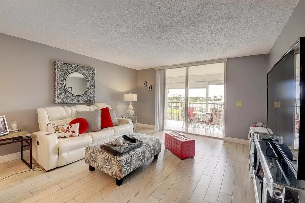 14723 Cumberland Drive Delray Beach FL 33446