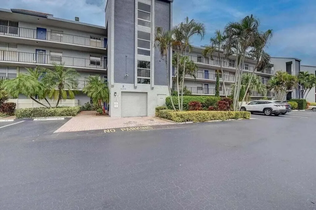 14723 Cumberland Drive Delray Beach FL 33446