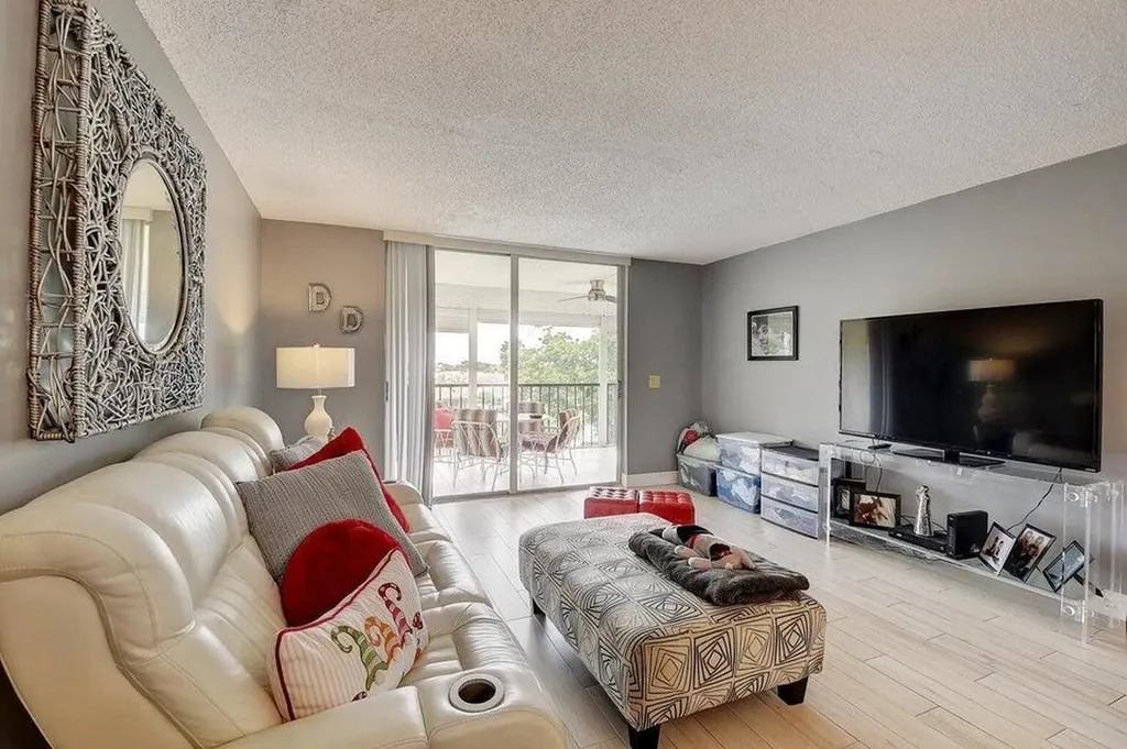 14723 Cumberland Drive Delray Beach FL 33446