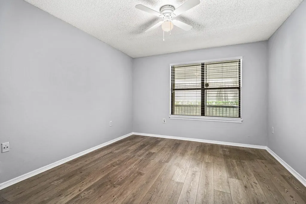 2305 N Congress Avenue Boynton Beach FL 33426